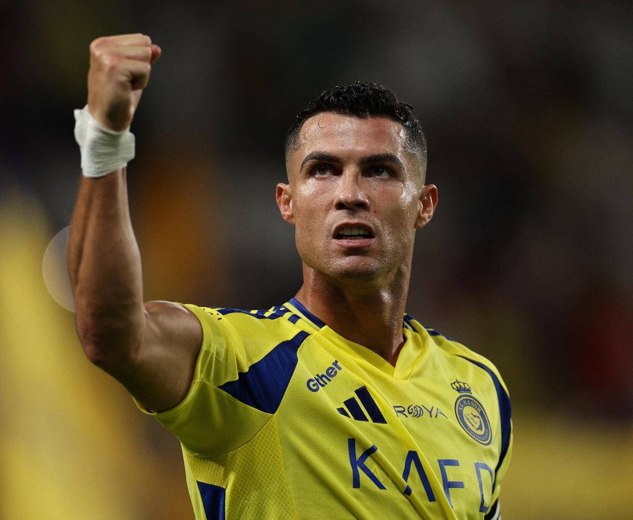 C罗遭遇三持续失利，澳大利亚队教练压力巨大！-爱游戏平台